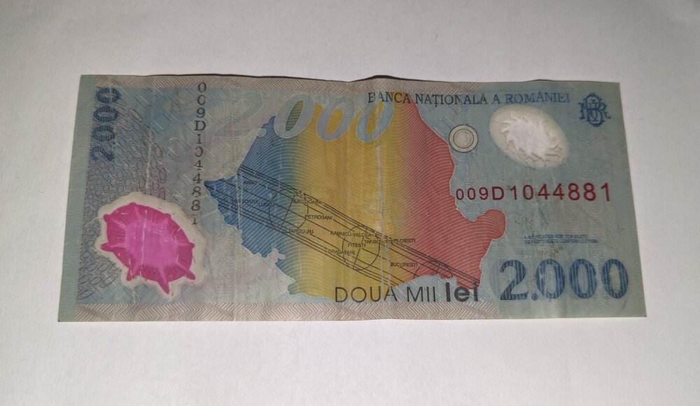 Полимерна банкнота от 2000 леи на Румъния (1999 г.).