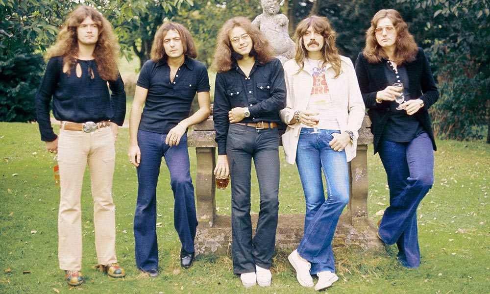 Deep Purple – легендарната рок банда, продължаваща да създава уникална музика и да радва поколения фенове.3