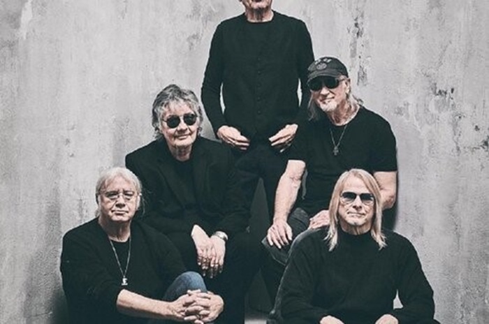 Deep Purple – легендарната рок банда, продължаваща да създава уникална музика и да радва поколения фенове.1