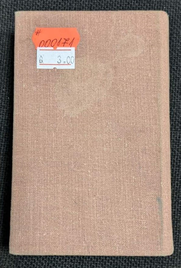 Българско-руски речник от 1977 година, съставен от М. Леонидова, седмо стереотипно издание с тираж от 51 000 екземпляра и съдържание от 10 600 думи.2