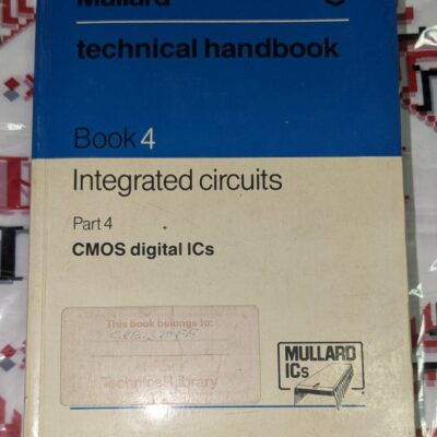 Книга Mullard Technical Handbook, Book 4, Part 4: CMOS Digital ICs с бежова корица и синьо заглавие, издадена през 1983 г.