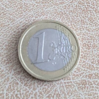 Обща европейска страна на монета Италия 1 евро 2002
